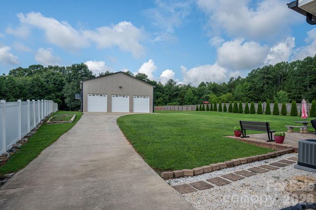 1882 Shuford Road, Lincolnton, NC 28092