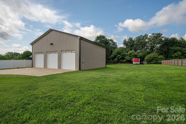 1882 Shuford Road, Lincolnton, NC 28092