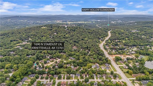 1690 N Stardust Lane, Fayetteville, AR 72701