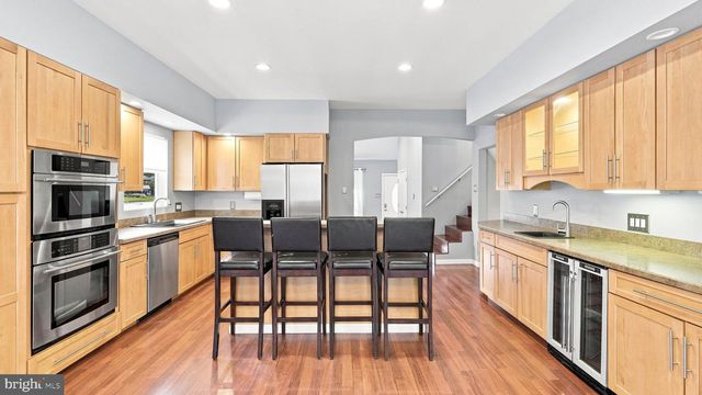30 PLEASANT VALLEY DR, West Deptford Twp, NJ 08096