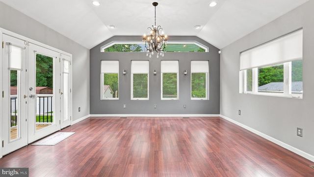 30 PLEASANT VALLEY DR, West Deptford Twp, NJ 08096