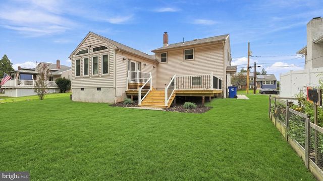 30 PLEASANT VALLEY DR, West Deptford Twp, NJ 08096