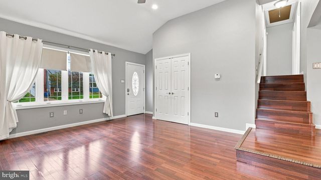 30 PLEASANT VALLEY DR, West Deptford Twp, NJ 08096