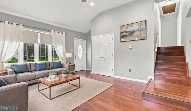 30 PLEASANT VALLEY DR, West Deptford Twp, NJ 08096