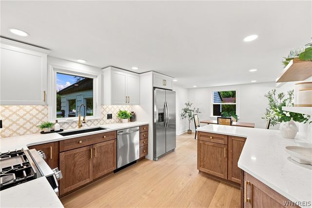 6921 Bear Ridge Road, Pendleton, NY 14120