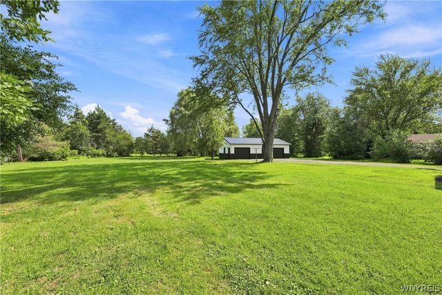 6921 Bear Ridge Road, Pendleton, NY 14120