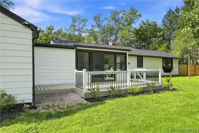 6921 Bear Ridge Road, Pendleton, NY 14120