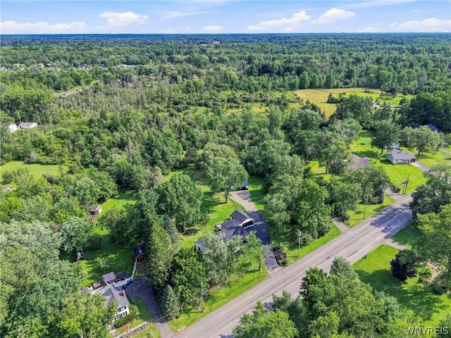 6921 Bear Ridge Road, Pendleton, NY 14120