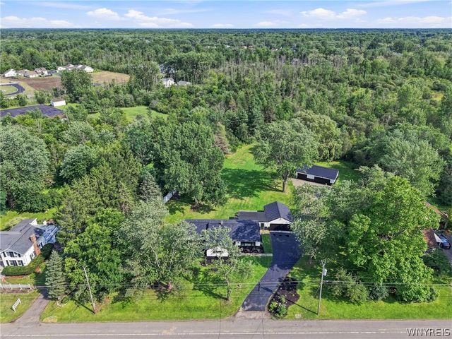 6921 Bear Ridge Road, Pendleton, NY 14120