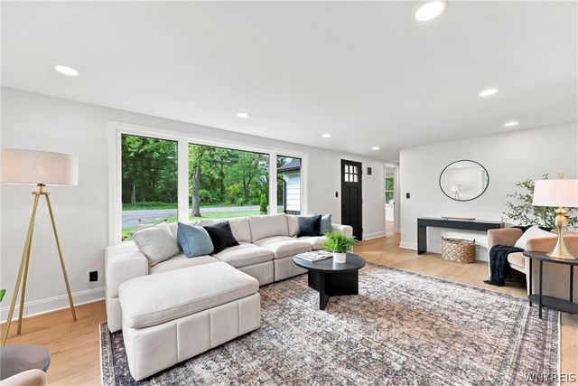 6921 Bear Ridge Road, Pendleton, NY 14120