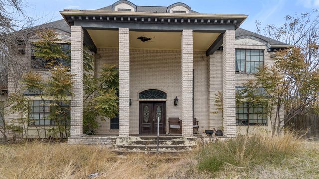 131 Squires Bend, Stafford, TX 77477