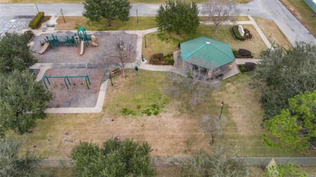 131 Squires Bend, Stafford, TX 77477