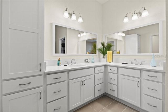 2616 BETHLEHEM LN, The Villages, FL 32163