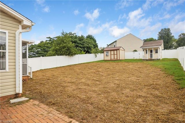 4153 Salem Springs Court, Winston-salem, NC 27107