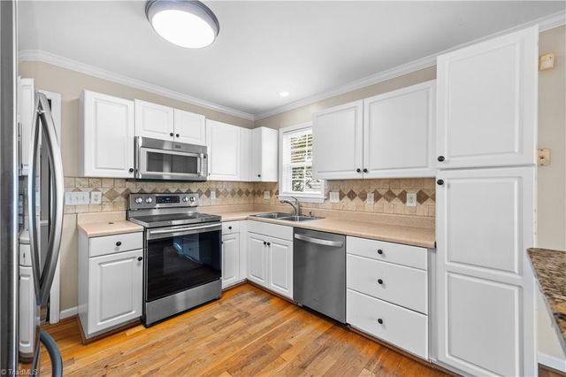 4153 Salem Springs Court, Winston-salem, NC 27107