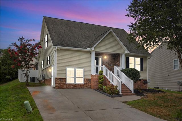 4153 Salem Springs Court, Winston-salem, NC 27107