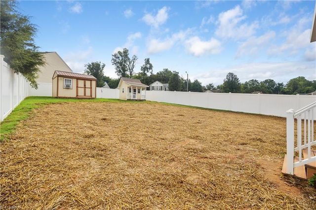 4153 Salem Springs Court, Winston-salem, NC 27107