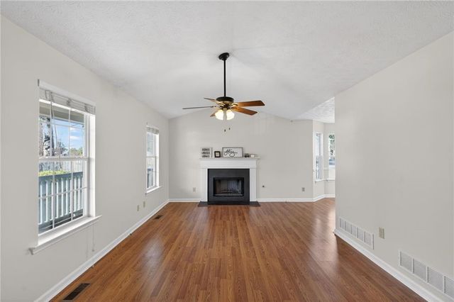 1922 Seals Road, Dallas, GA 30157