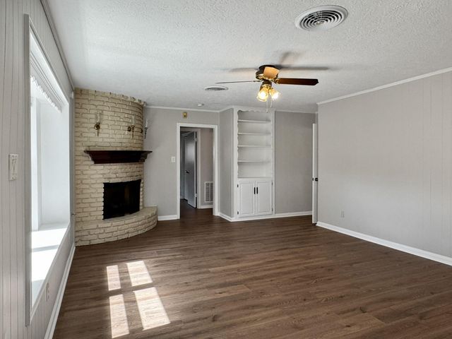 1726 Capstan Road, Houston, TX 77062