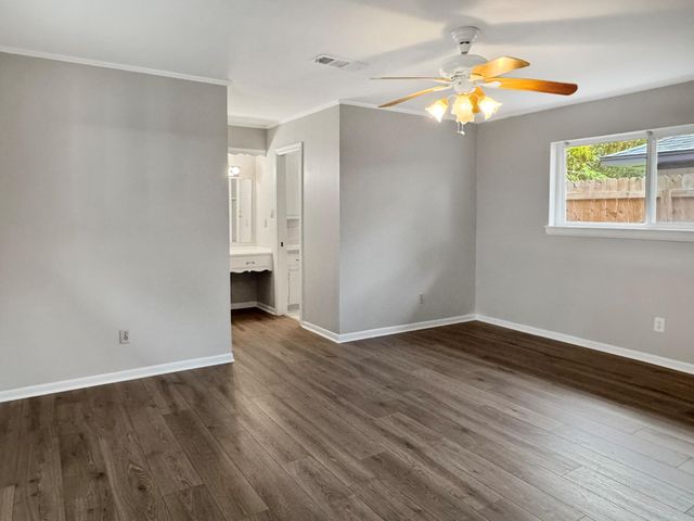 1726 Capstan Road, Houston, TX 77062