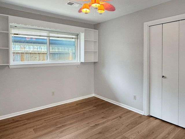 1726 Capstan Road, Houston, TX 77062