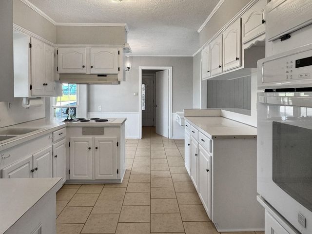 1726 Capstan Road, Houston, TX 77062