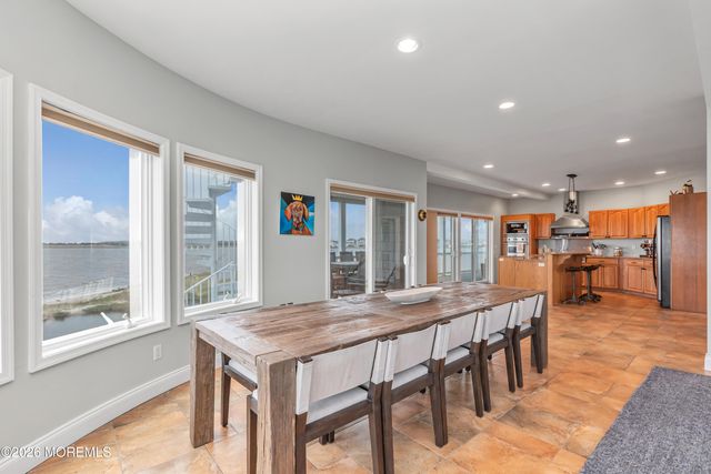1220 S Green Street, Tuckerton, NJ 08087
