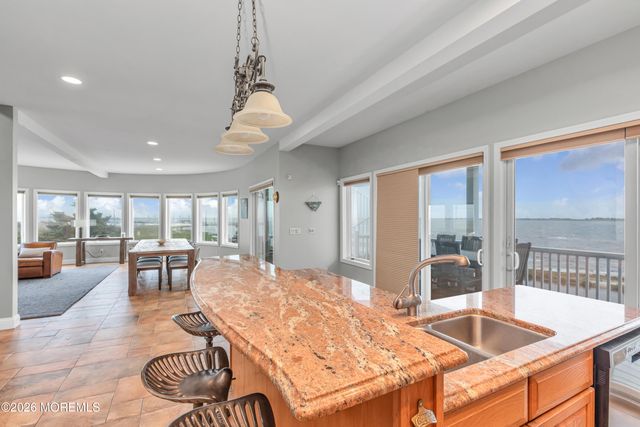1220 S Green Street, Tuckerton, NJ 08087