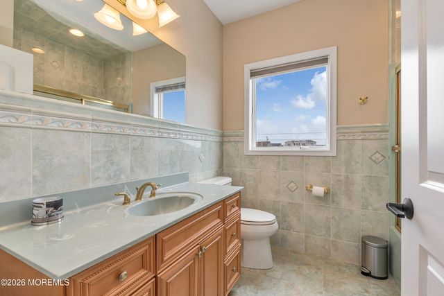 1220 S Green Street, Tuckerton, NJ 08087
