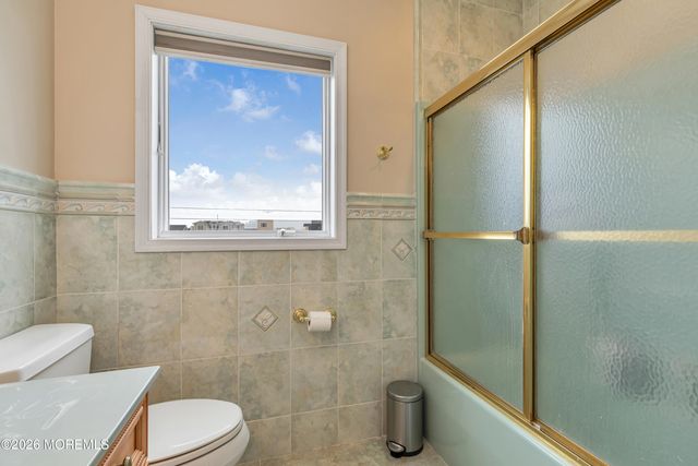 1220 S Green Street, Tuckerton, NJ 08087
