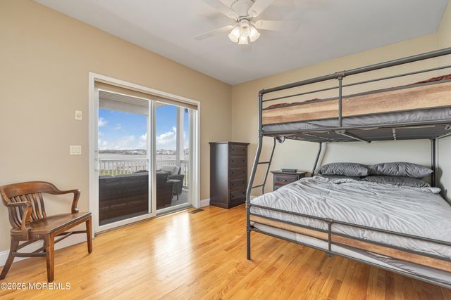 1220 S Green Street, Tuckerton, NJ 08087