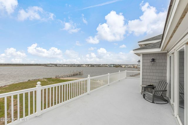 1220 S Green Street, Tuckerton, NJ 08087