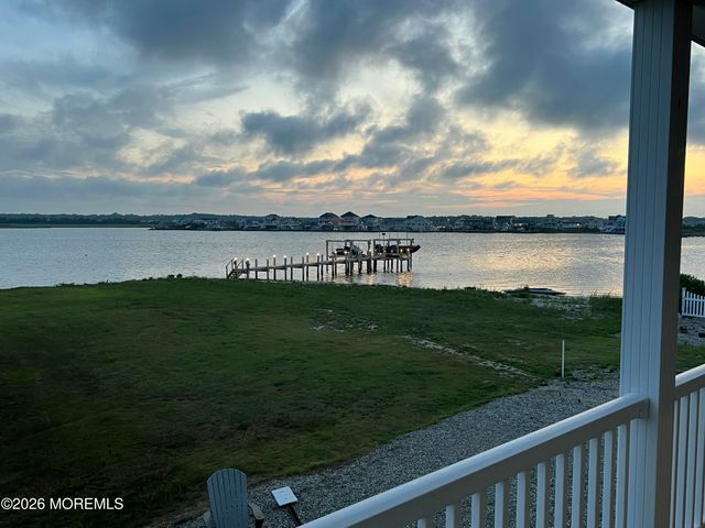 1220 S Green Street, Tuckerton, NJ 08087