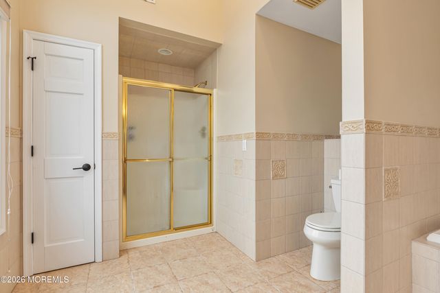 1220 S Green Street, Tuckerton, NJ 08087