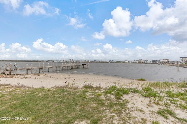 1220 S Green Street, Tuckerton, NJ 08087