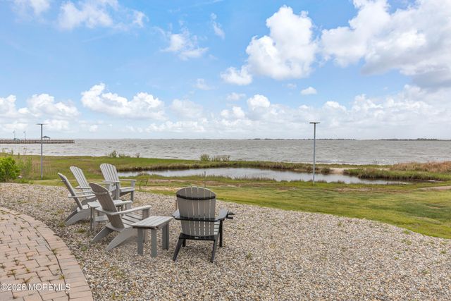 1220 S Green Street, Tuckerton, NJ 08087