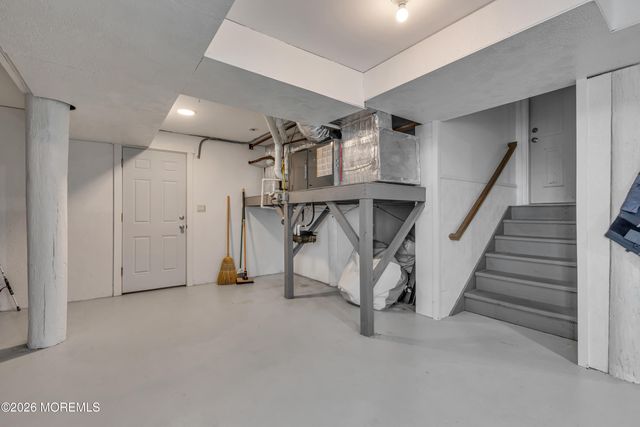 1220 S Green Street, Tuckerton, NJ 08087