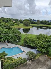 9682 Fontainebleau Blvd 603, Miami, FL 33172