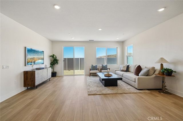 12780 Fuji Circle, Corona, CA 92883
