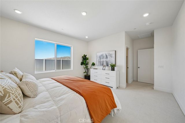 12780 Fuji Circle, Corona, CA 92883
