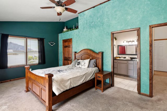 1072 S Teresa Drive, Martinsville, IN 46151