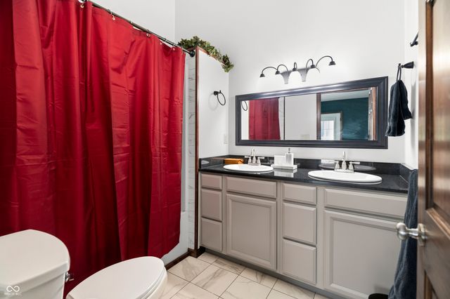 1072 S Teresa Drive, Martinsville, IN 46151