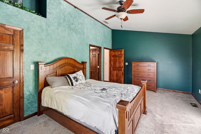 1072 S Teresa Drive, Martinsville, IN 46151