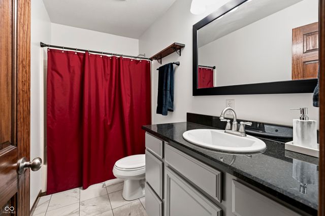 1072 S Teresa Drive, Martinsville, IN 46151
