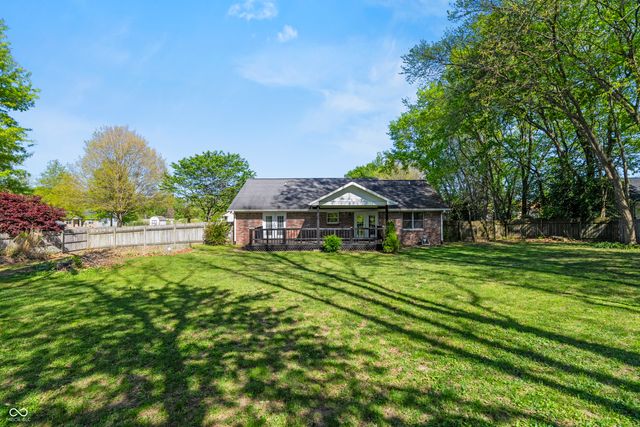 1072 S Teresa Drive, Martinsville, IN 46151