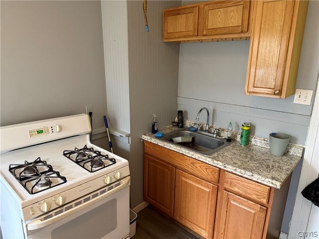 930 Brayton Park Place, Utica, NY 13502