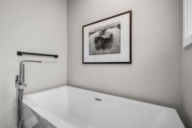 2264 NW Lemhi Pass Drive, Bend, OR 97703