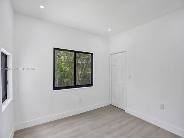 759 NE 127th St, North Miami, FL 33161