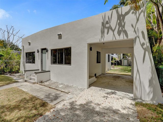 759 NE 127th St, North Miami, FL 33161