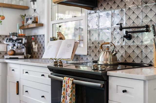 2133 EAU CLAIRE AVENUE, Deland, FL 32724